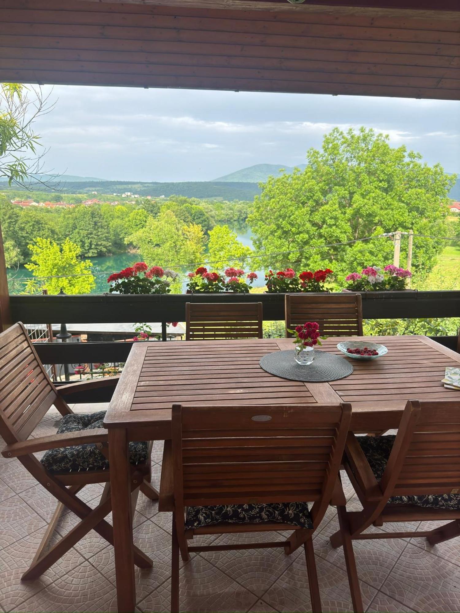 Resting House Oaza Villa Bihać Eksteriør billede